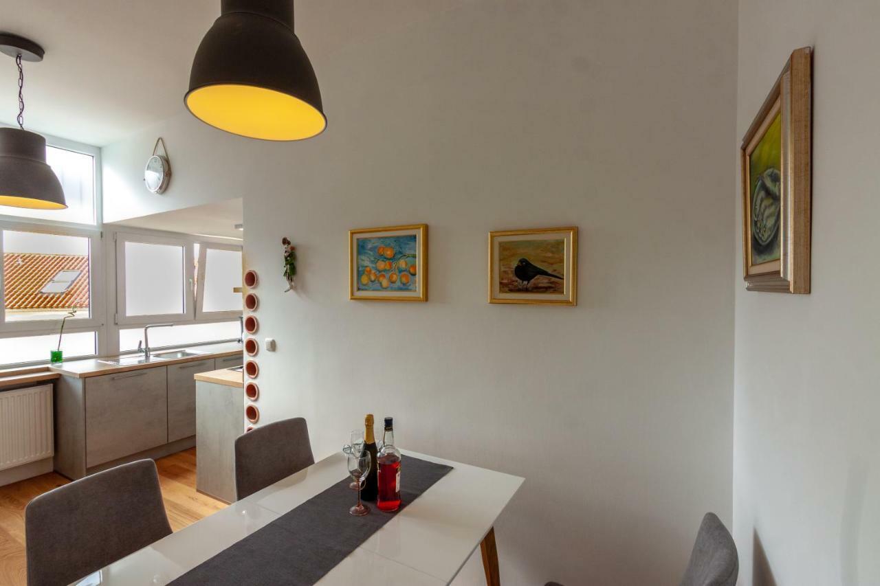 Apartman Colosseum Lägenhet Pula Exteriör bild